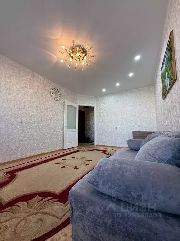 3-к кв. Татарстан, Набережные Челны 36-й комплекс, 3/2 (70.0 м) - Фото 1