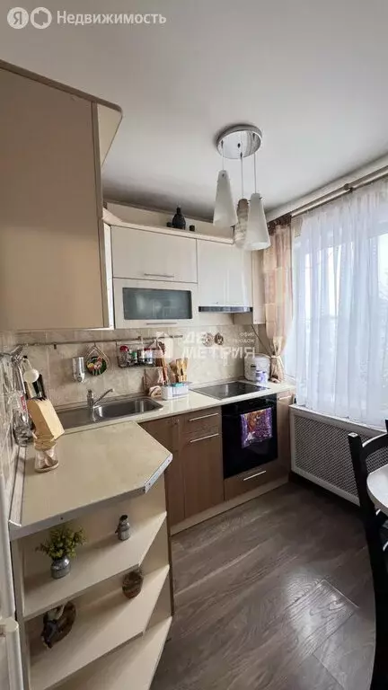 3-комнатная квартира: Южно-Сахалинск, проспект Мира, 239В (61 м) - Фото 1