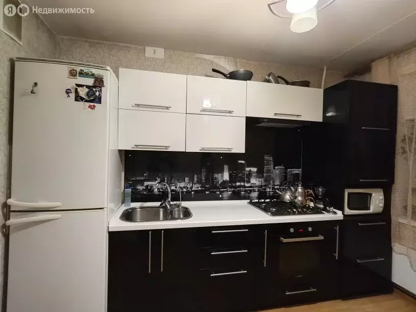 2-комнатная квартира: Екатеринбург, Прибалтийская улица, 11 (56 м) - Фото 2