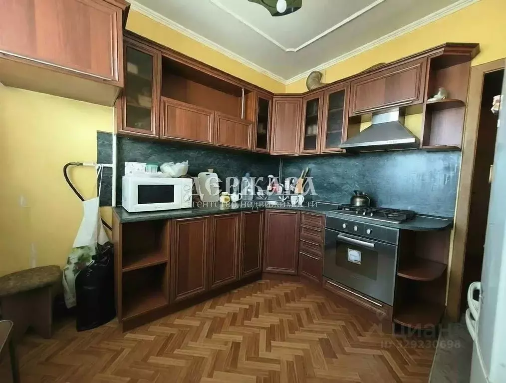 3-к кв. Белгородская область, Старый Оскол ул. Свердлова, 25 (63.0 м) - Фото 2