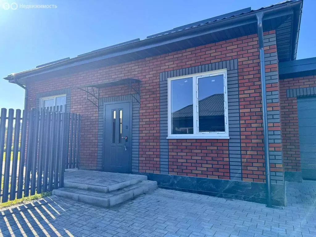 Дом в Калининградская область, Гурьевский муниципальный округ, посёлок ... - Фото 1