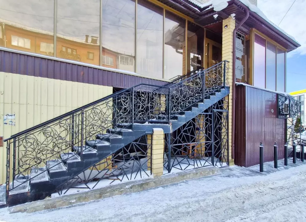 Помещение свободного назначения в Свердловская область, Первоуральск ... - Фото 1