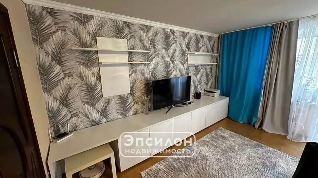 3-к кв. Курская область, Курск просп. Хрущева, 4А (82.7 м) - Фото 1