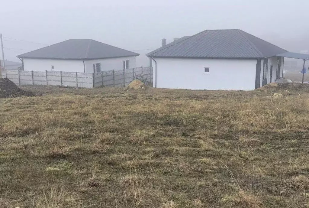 Участок в Крым, Симферопольский район, с. Урожайное ул. Таврическая ... - Фото 1