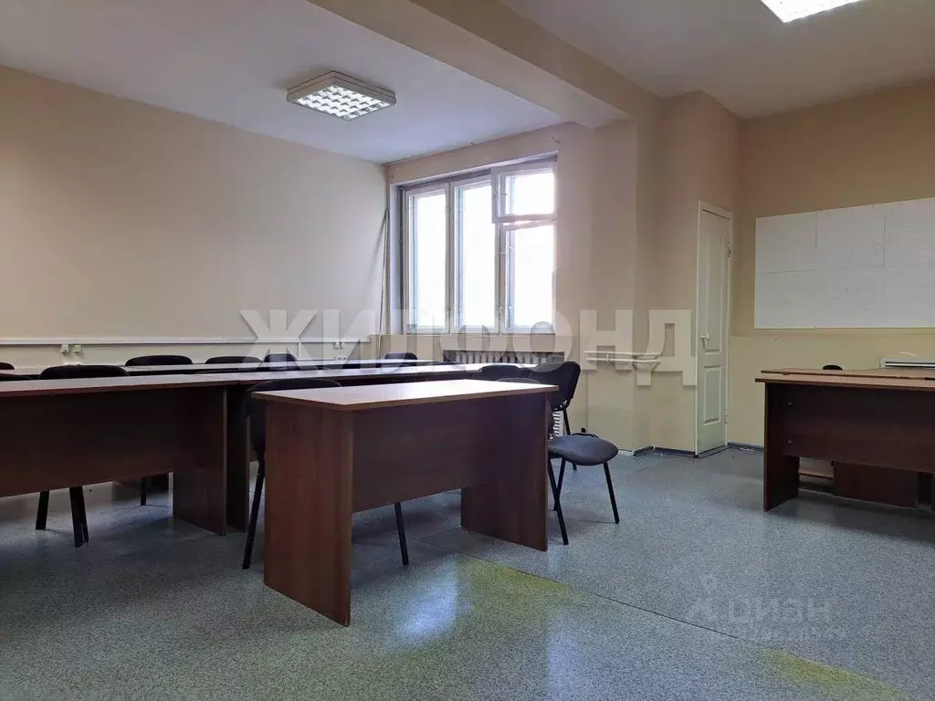 Офис в Новосибирская область, Новосибирск Серебренниковская ул., 14 ... - Фото 1
