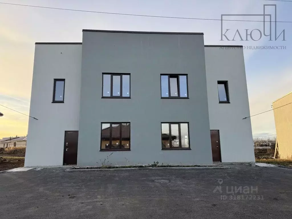 Таунхаус в Челябинская область, Магнитогорск Счастливый кп, ул. ... - Фото 1