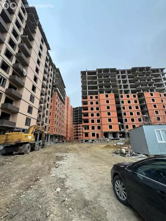 2-комнатная квартира: Махачкала, улица Азизова, 5 (65 м) - Фото 0