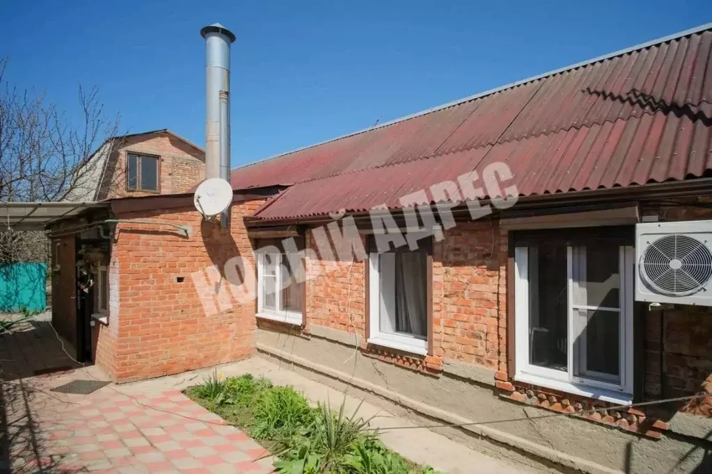 Дом в Краснодарский край, Ейск ул. Кухаренко (106 м) - Фото 0