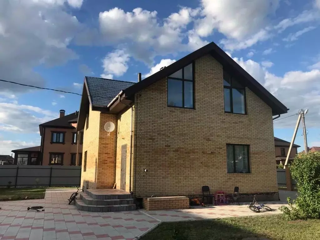 Коттедж в Омская область, Омск Деловая ул. (225 м) - Фото 1