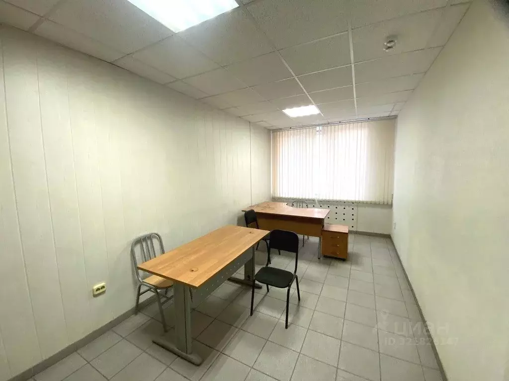 Помещение свободного назначения в Омская область, Омск ул. Ватутина, ... - Фото 2