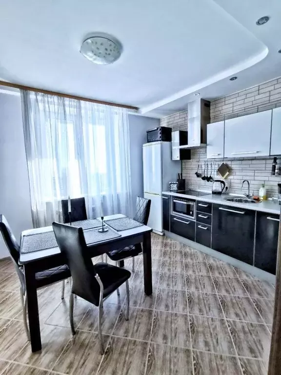 1-к кв. Омская область, Омск ул. Крупской, 34 (41.1 м) - Фото 1