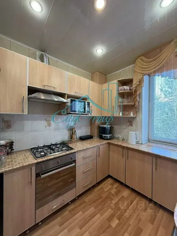 3-к кв. Оренбургская область, Орск пер. 1-й Домбаровский, 33 (78.3 м) - Фото 1