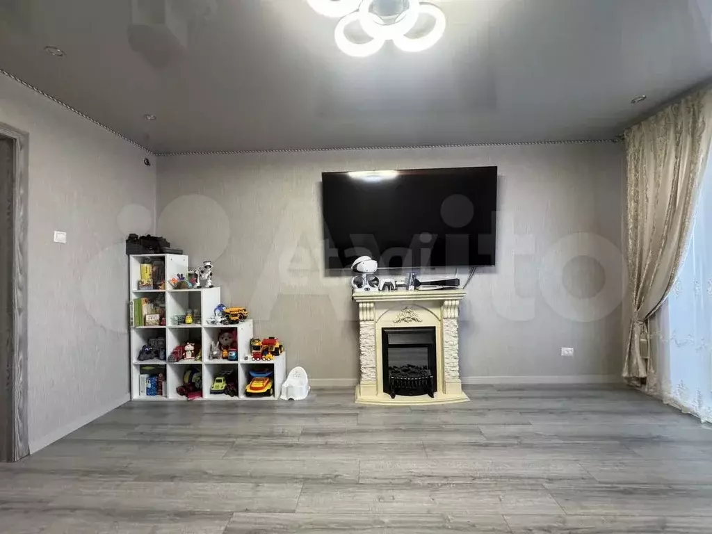 3-к. квартира, 60 м, 5/5 эт. - Фото 1