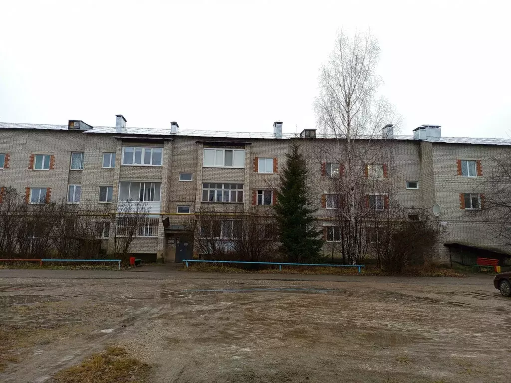 3-комнатная квартира: Кунгур, улица Космонавтов, 7А (49.6 м) - Фото 1