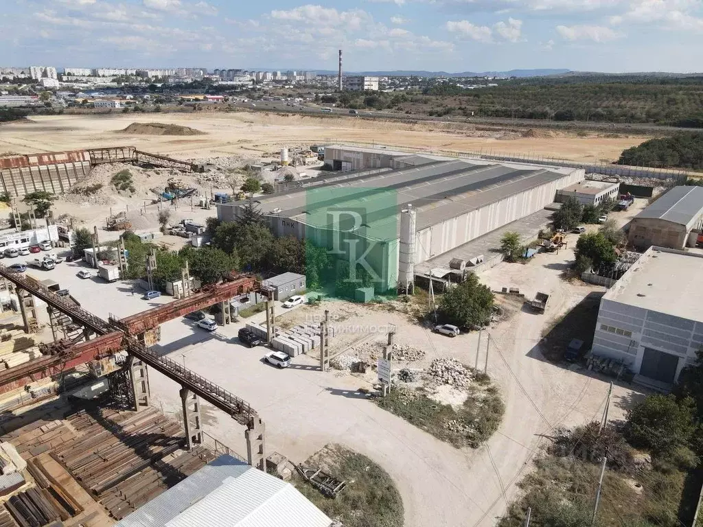 Производственное помещение в Севастополь ш. Камышовое, 14А (70000 м) - Фото 1