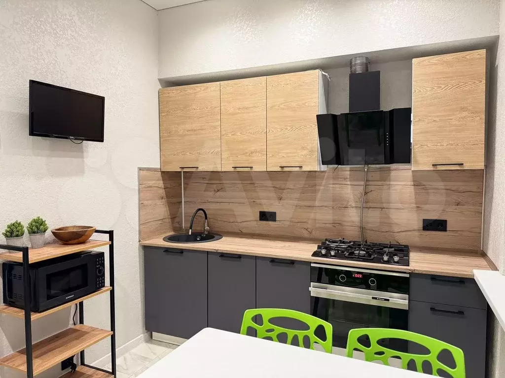 2-к. квартира, 55 м, 1/5 эт. - Фото 1