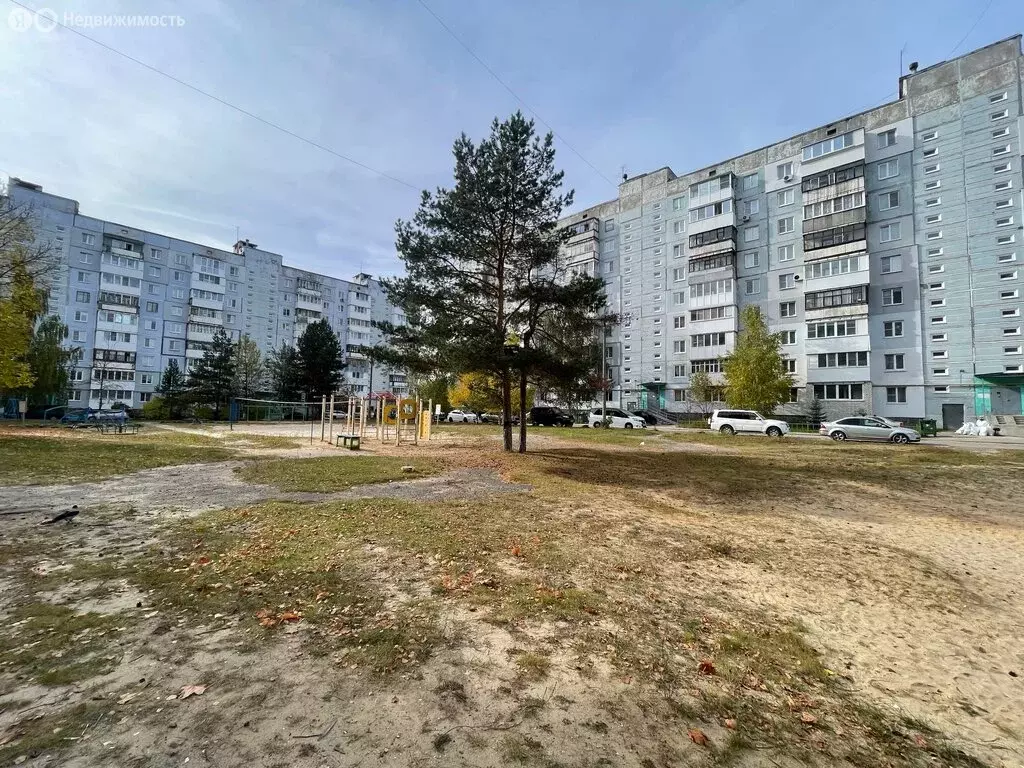 2-комнатная квартира: Дзержинск, микрорайон Западный, бульвар ... - Фото 0