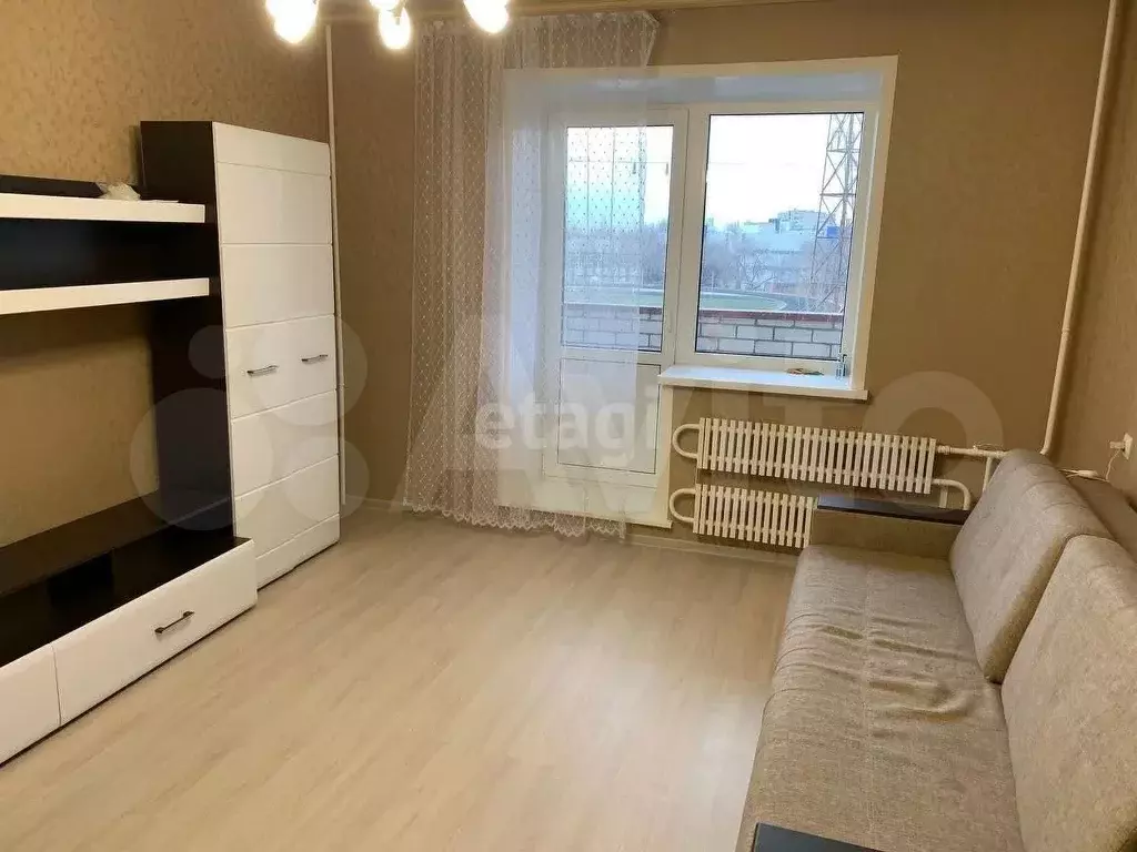 2-к. квартира, 60 м, 4/10 эт. - Фото 0