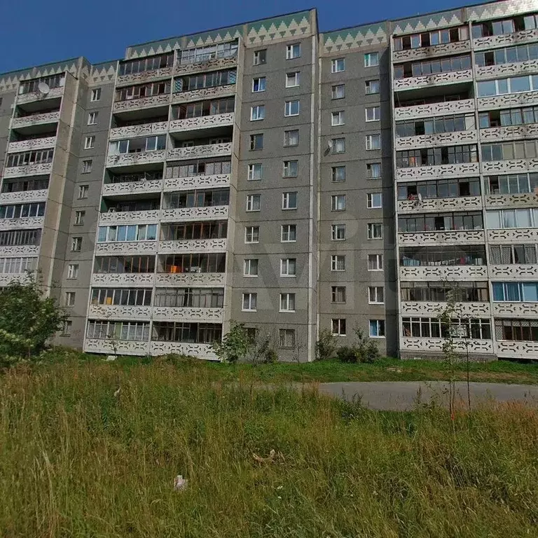 Доля в 2-к. квартире, 53,2 м, 4/10 эт. - Фото 0