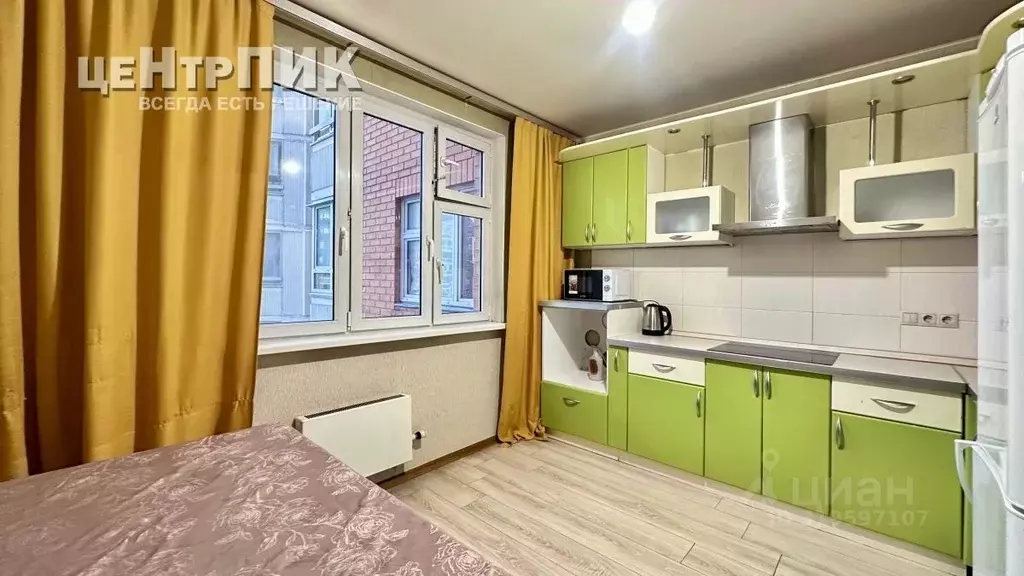 3-к кв. Московская область, Солнечногорск городской округ, Голубое пгт ... - Фото 0