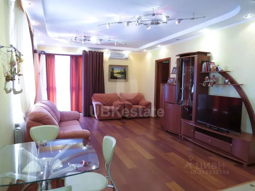 2-к кв. Крым, Алушта ул. Платановая, 1 (66.9 м) - Фото 2