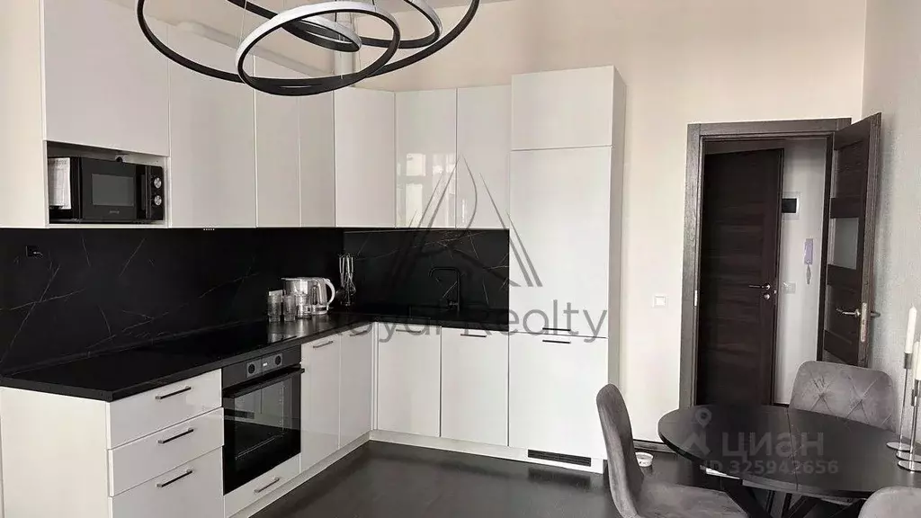 2-к кв. Санкт-Петербург аллея Арцеуловская, 15 (70.0 м) - Фото 1