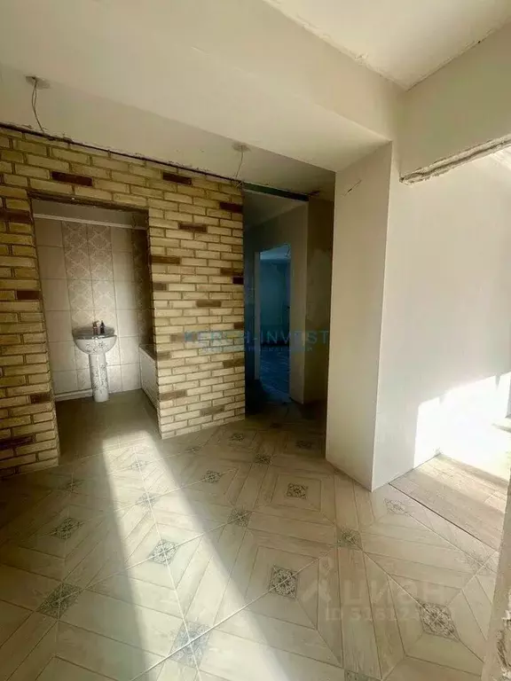 3-к кв. Крым, Керчь ул. Марата, 18 (64.5 м) - Фото 0
