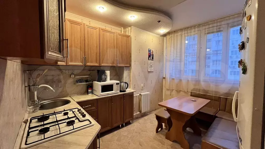 1-к. квартира, 40 м, 6/10 эт. - Фото 0