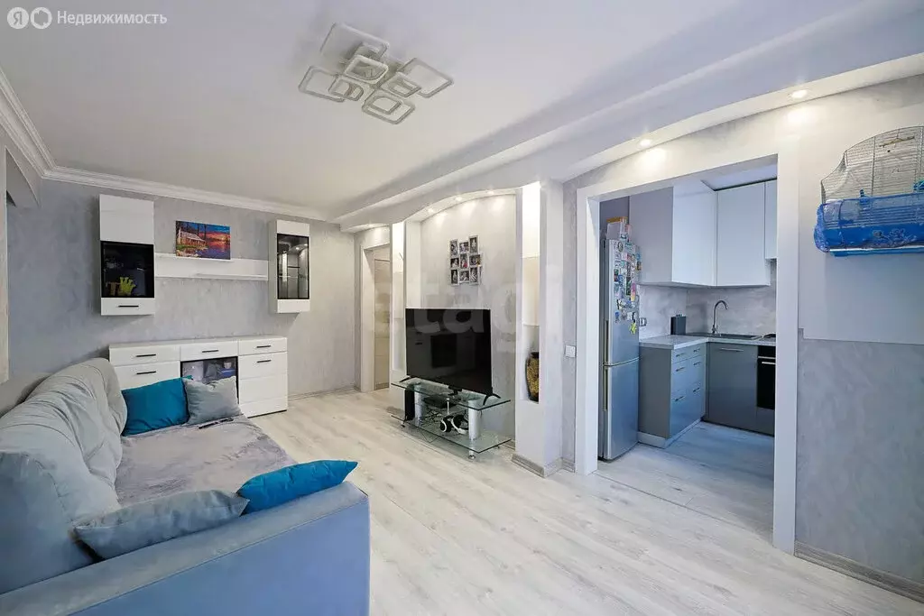 3-комнатная квартира: Калининград, Лесопильная улица, 57 (57.3 м) - Фото 2