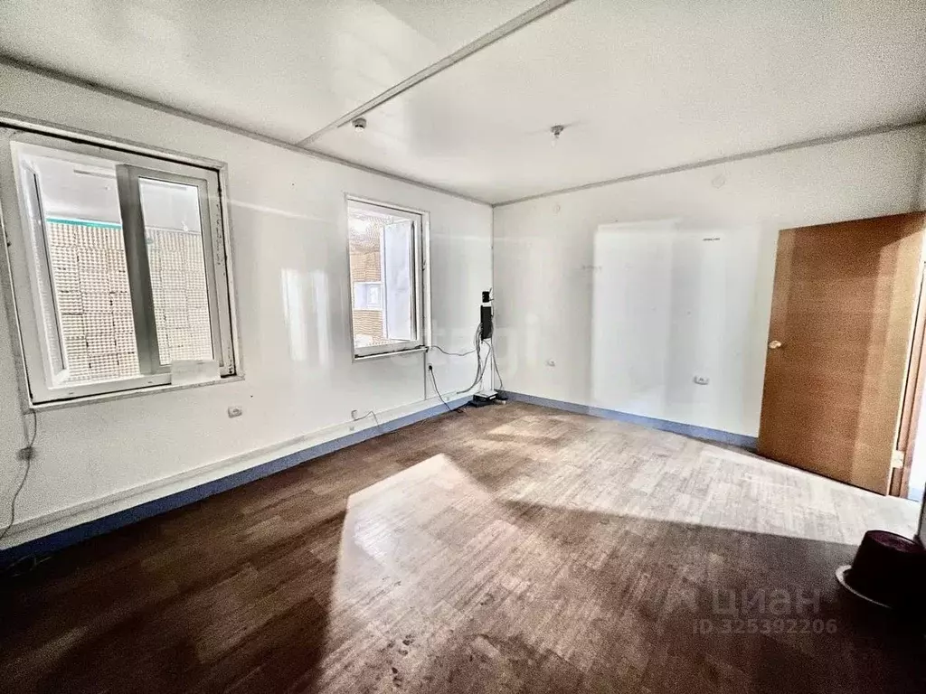 Офис в Ростовская область, Таганрог Петровская ул., 25 (71 м) - Фото 1