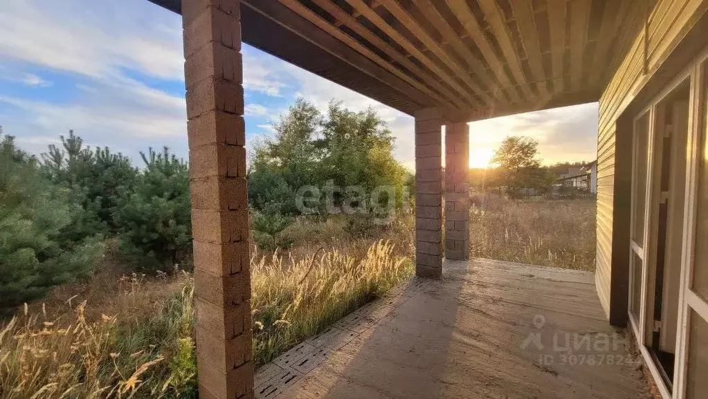 Дом в Белгородская область, Старооскольский городской округ, с. Озерки ... - Фото 1