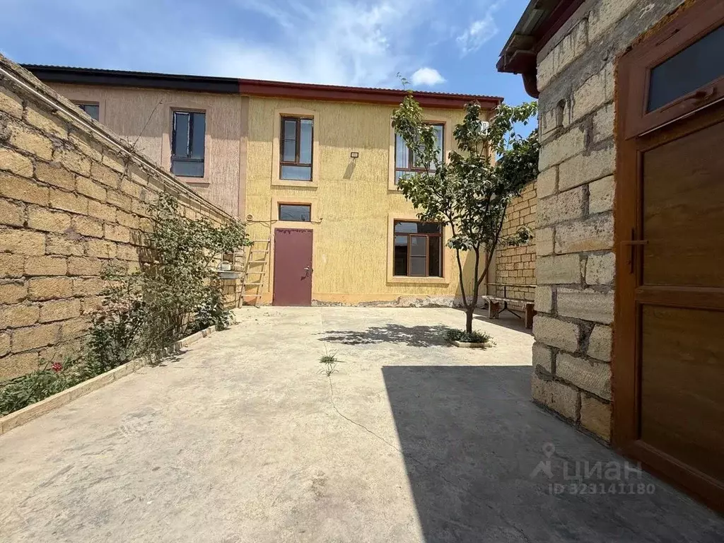 Дом в Дагестан, Дербентский район, с. Хазар ул. Садовая (100 м) - Фото 1