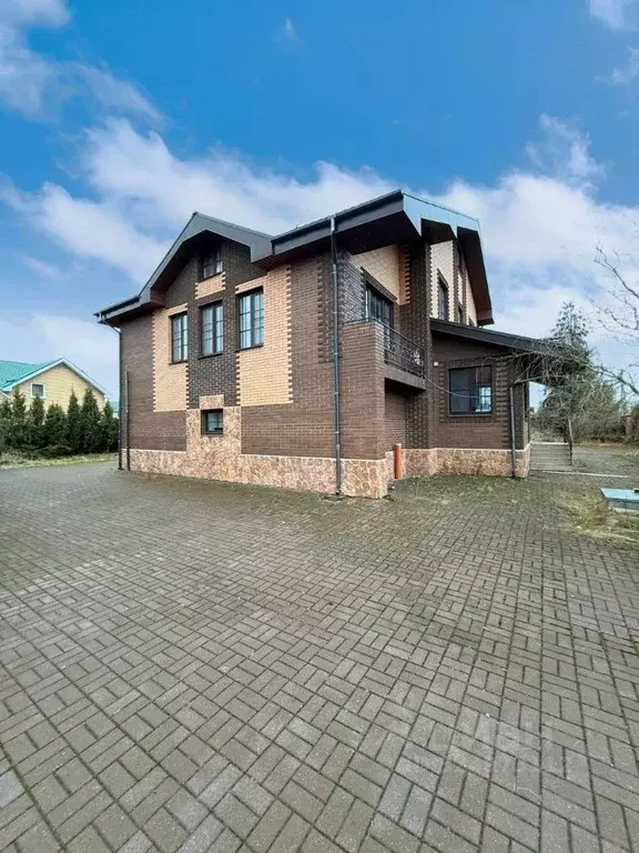 Коттедж в Ленинградская область, Гатчина Корпиковское ш., 42 (360 м) - Фото 1