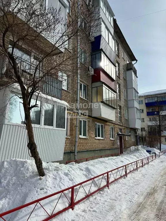 2-к кв. Башкортостан, Октябрьский Комсомольская ул., 23А (45.0 м) - Фото 1