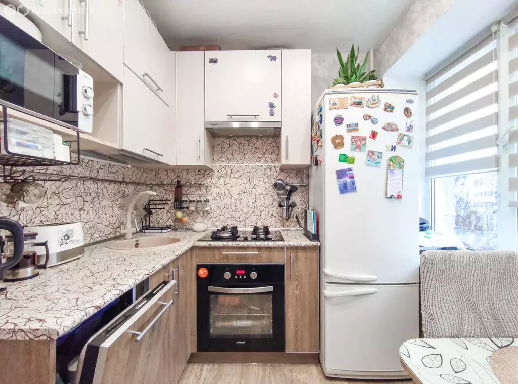 3-комнатная квартира: Череповец, улица Моченкова, 4 (61.4 м) - Фото 2