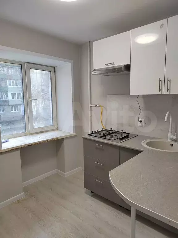 3-к. квартира, 57 м, 2/5 эт. - Фото 0