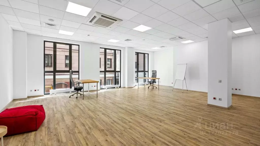 Офис в Санкт-Петербург ул. Кропоткина, 1З (67 м) - Фото 2