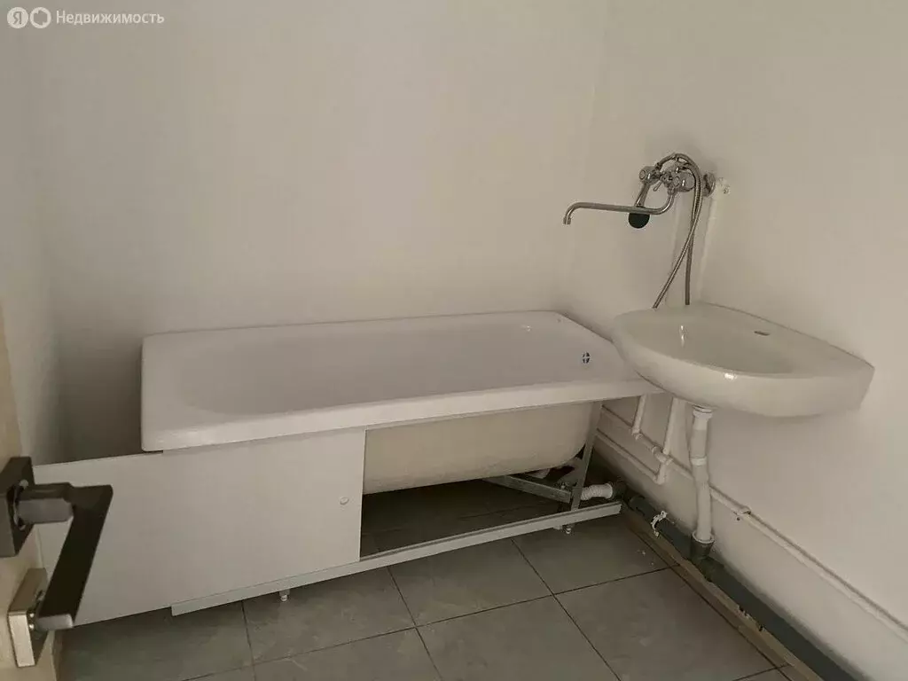 2-комнатная квартира: Новороссийск, улица имени Владимира Бута, 16 (67 ... - Фото 1