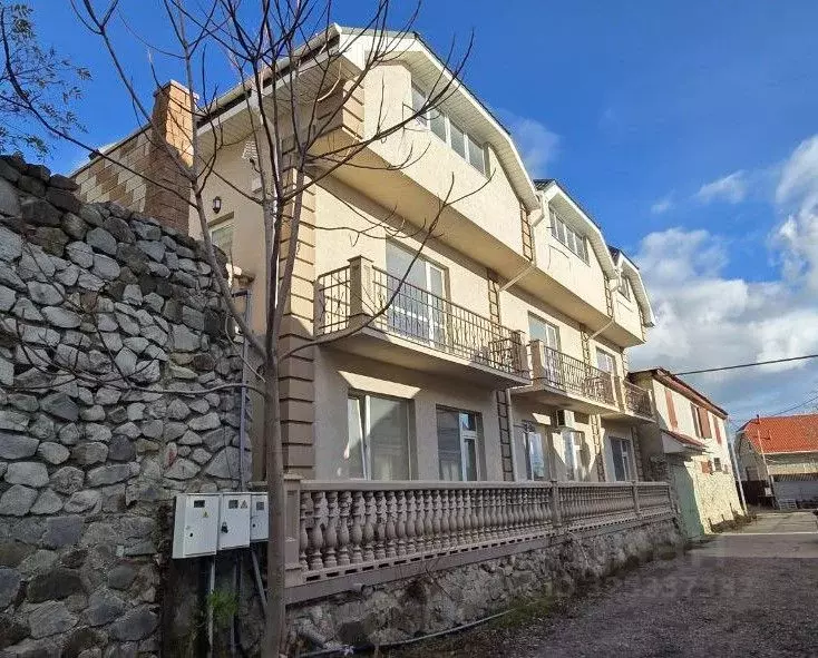 2-к кв. Крым, Ялта туп. Владимирский, 4В (63.0 м) - Фото 1