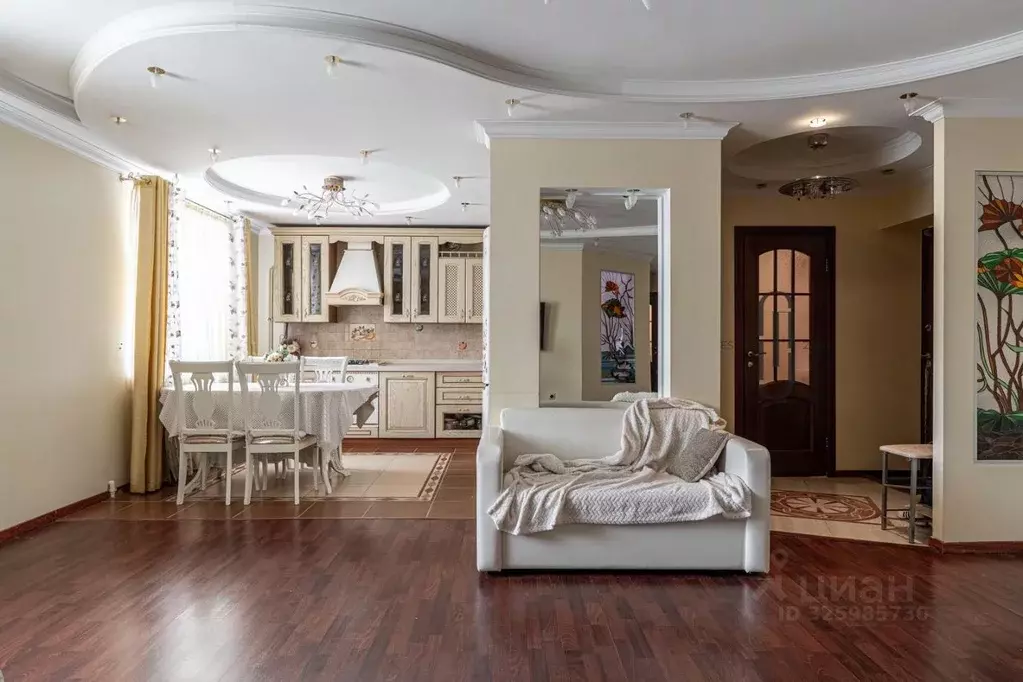 3-к кв. Татарстан, Казань ул. Кул Гали, 26 (84.0 м) - Фото 1