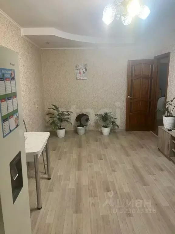 3-к кв. Оренбургская область, Оренбург Космическая ул., 7 (61.0 м) - Фото 1