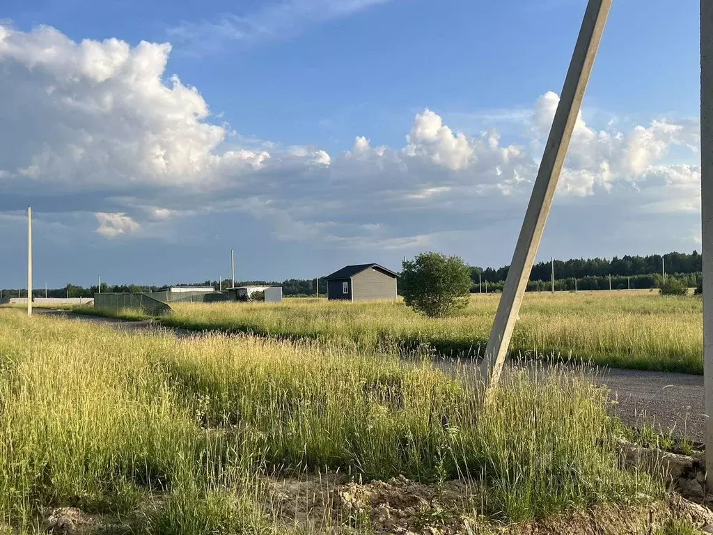 Участок в Ленинградская область, Тосненское городское поселение, д. ... - Фото 0