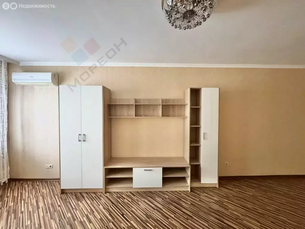 1-комнатная квартира: Краснодар, улица имени Калинина, 13к58 (43.4 м) - Фото 0