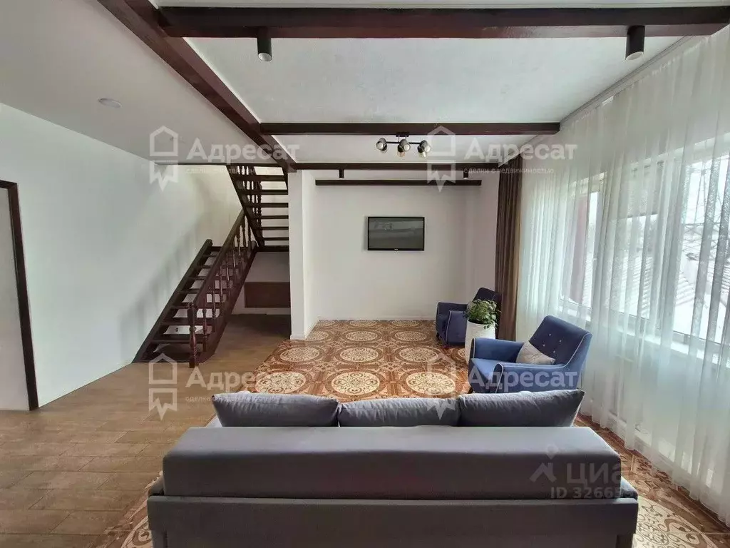 Дом в Волгоградская область, Волгоград Майская ул. (225 м) - Фото 2