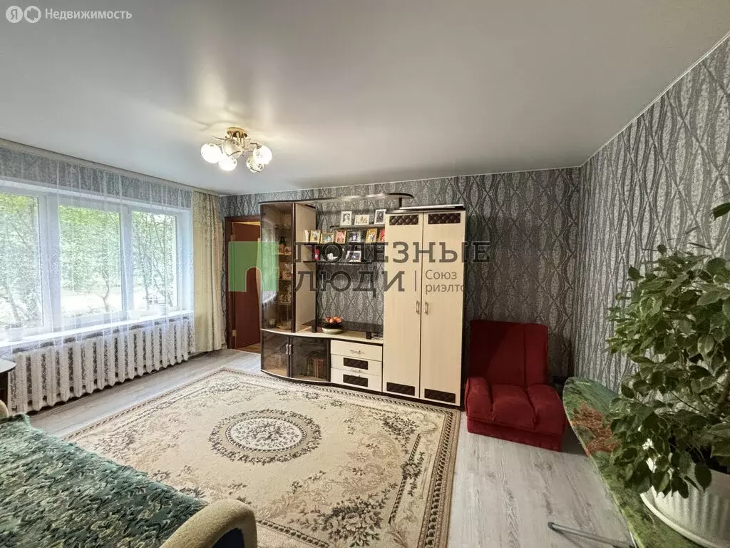 3-комнатная квартира: Ижевск, улица Труда, 2 (54.7 м) - Фото 0