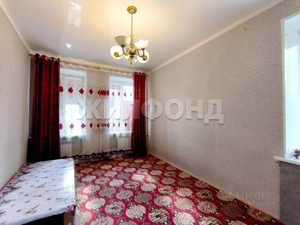 Комната Новосибирская область, Новосибирск ул. Плахотного, 19 (35.5 м) - Фото 1