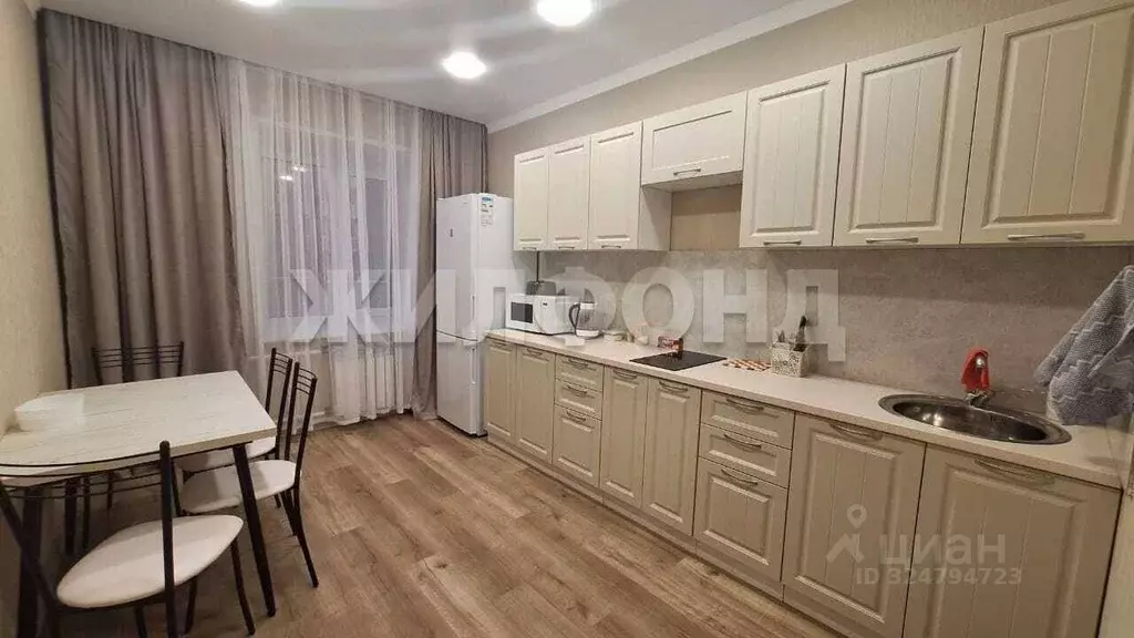 1-к кв. Хакасия, Абакан ул. Генерала Тихонова, 6 (42.0 м) - Фото 1