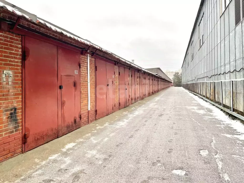 Гараж в Москва 1-й Митинский пер., 11 (18 м) - Фото 2