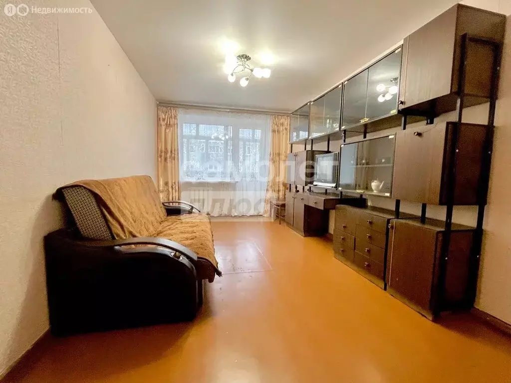 3-комнатная квартира: Михайловский, Школьная улица, 3 (61.1 м) - Фото 0