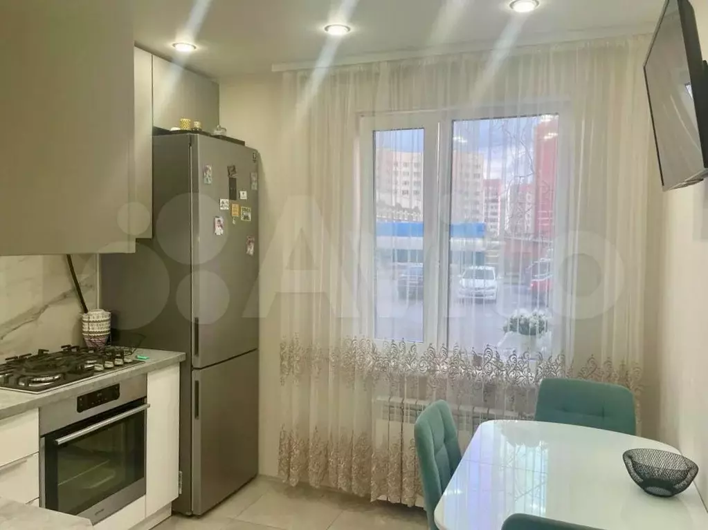 3-к. квартира, 70 м, 1/9 эт. - Фото 1